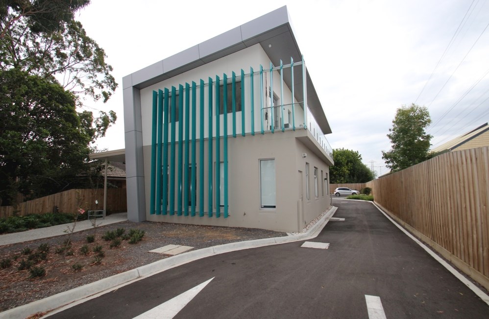 Blackburn Road, Glen Waverley - Building and Suites